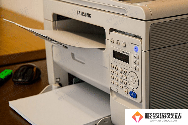 检查U盘的格式与兼容性 检查U盘的格式与兼容性